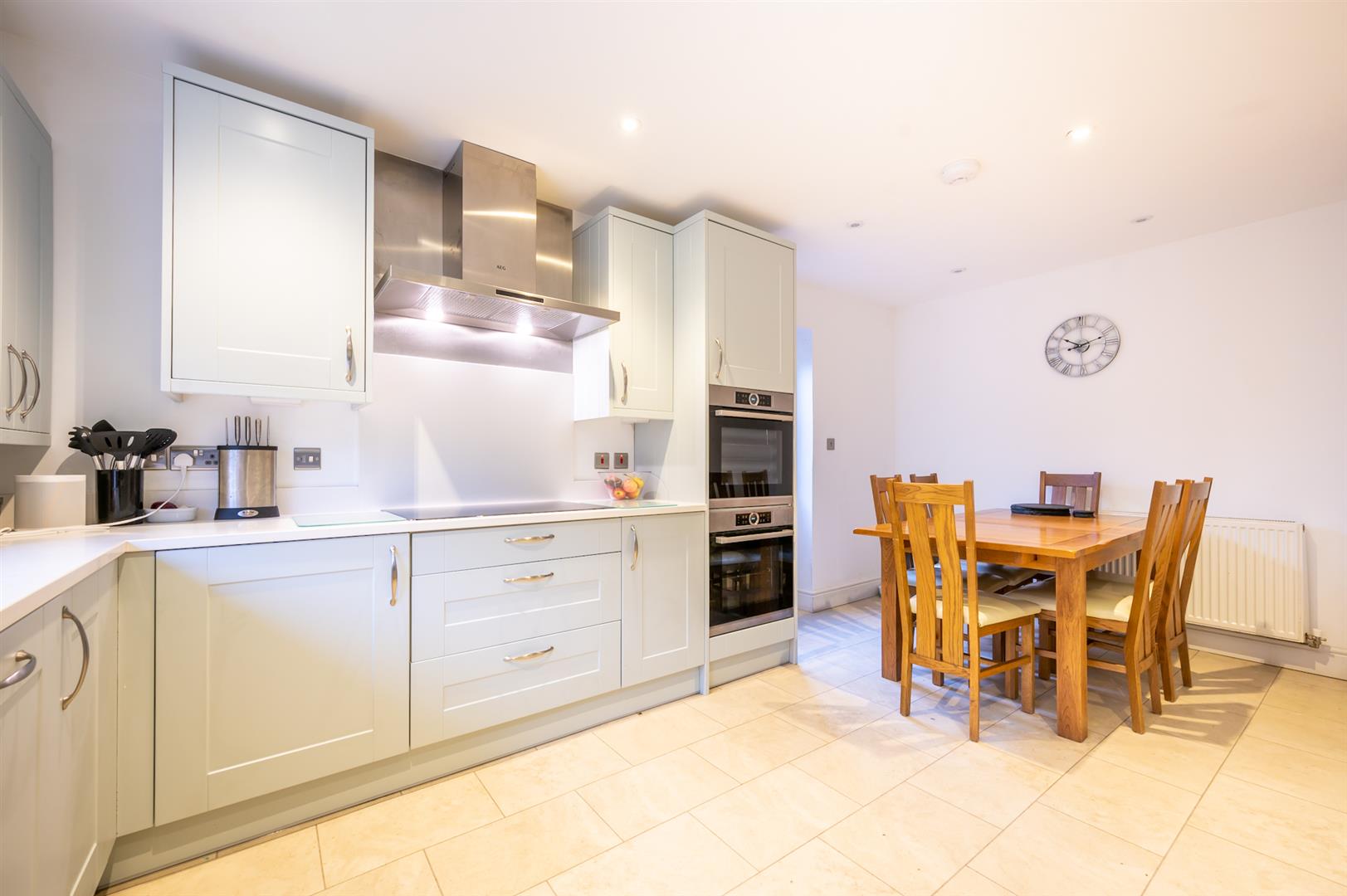 Property Details for Glen Close Wannock, Polegate BN26 5PG Town